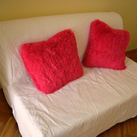 Sunflower 2Bdr Flat By Ruterra Prague Ngoại thất bức ảnh